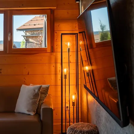 Chalet Des Cimes, Chaleureux Avec Jacuzzi Et Sauna