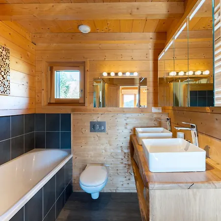 Des Cimes, Chaleureux Avec Jacuzzi Et Sauna