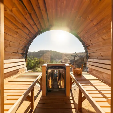 Des Cimes, Chaleureux Avec Jacuzzi Et Sauna Chalet