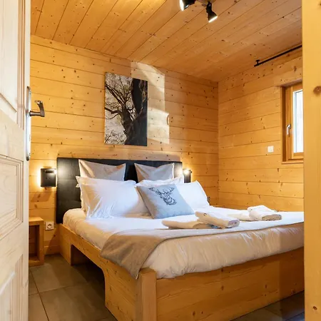 Des Cimes, Chaleureux Avec Jacuzzi Et Sauna Dağ evi