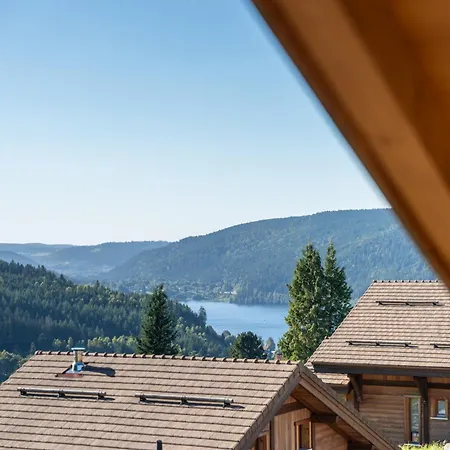Des Cimes, Chaleureux Avec Jacuzzi Et Sauna Dağ evi *