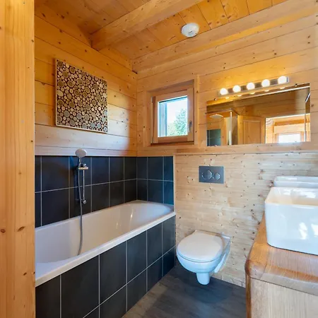 Des Cimes, Chaleureux Avec Jacuzzi Et Sauna