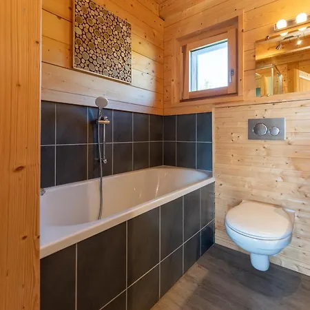 Des Cimes, Chaleureux Avec Jacuzzi Et Sauna *