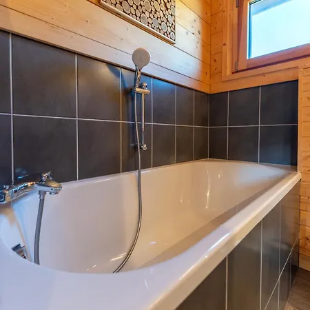 Des Cimes, Chaleureux Avec Jacuzzi Et Sauna