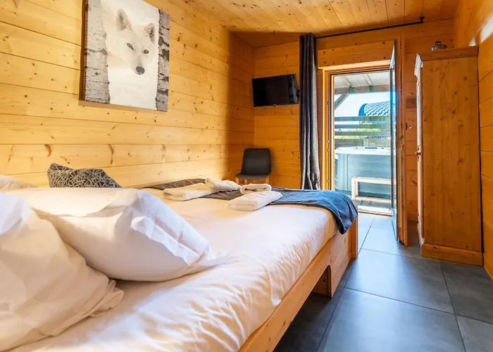 Chalet Des Cimes, Chaleureux Avec Jacuzzi Et Sauna Gerardmer