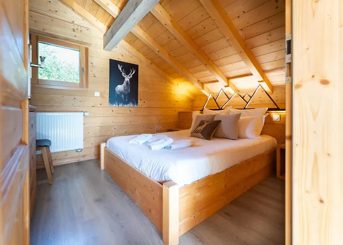 Chalet Des Cimes, Chaleureux Avec Jacuzzi Et Sauna