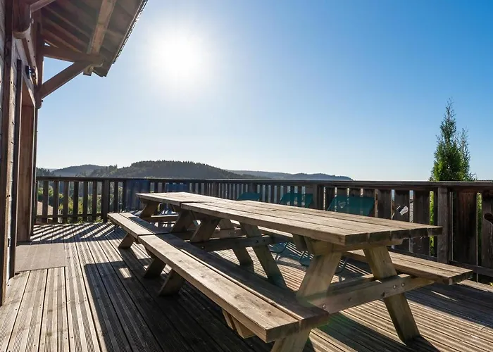 Chalet Des Cimes, Chaleureux Avec Jacuzzi Et Sauna