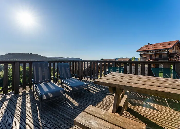 Des Cimes, Chaleureux Avec Jacuzzi Et Sauna Chalet