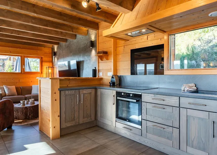 Des Cimes, Chaleureux Avec Jacuzzi Et Sauna Chalet *