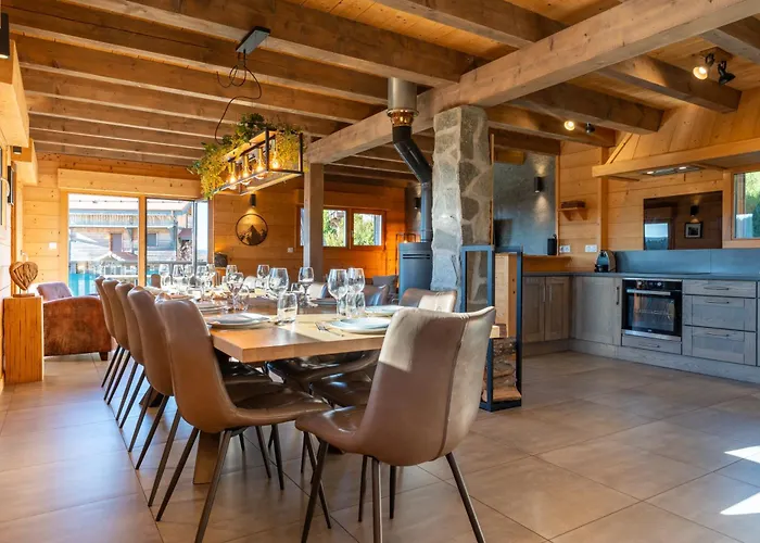 Des Cimes, Chaleureux Avec Jacuzzi Et Sauna *