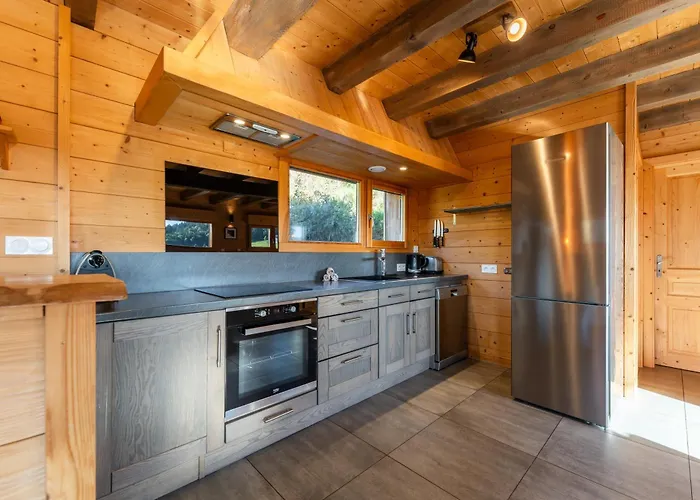 Des Cimes, Chaleureux Avec Jacuzzi Et Sauna Chalet *